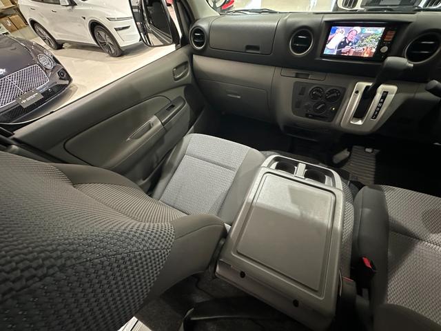 ＮＶ３５０キャラバンバン スーパーロングＤＸ　ペット火葬車／ナビ／ＥＴＣ／ＣＤ再生／バックカメラ／キーレス／純正１５インチホイール（23枚目）