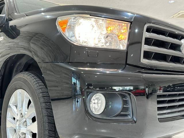 セコイア ＳＲ５　１年保証付／新車並行／走行証明／サンルーフ／フルセグ／フリップダウンモニター／ＥＴＣ／前＆横＆後カメラ／Ｂｌｕｅｔｏｏｔｈ／シートヒーター／キーレス／フォグライト／純正２０ｉｎｃｈＡＷ（13枚目）