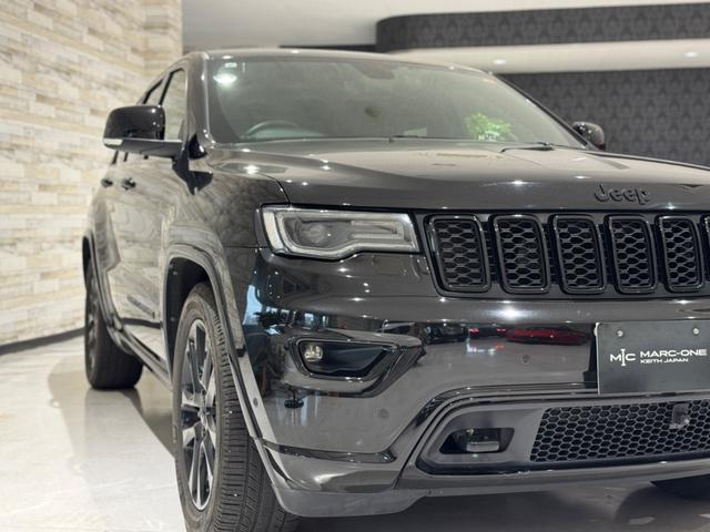 ジープ・グランドチェロキー アルティテュード　１年保証付／限定車／Ａｐｐｌｅｃａｒｐｌａｙ／ハーフレザー／シートヒーター／エアサス／ＤＳＲＣ／クルーズコントロール／フルセグ／前後ソナー／フロント＆サイド＆バックカメラ／ＰＵＳＨスタート／純２０ＡＷ（11枚目）