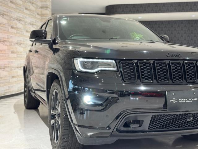 ジープ・グランドチェロキー アルティテュード　１年保証付／限定車／Ａｐｐｌｅｃａｒｐｌａｙ／ハーフレザー／シートヒーター／エアサス／ＤＳＲＣ／クルーズコントロール／フルセグ／前後ソナー／フロント＆サイド＆バックカメラ／ＰＵＳＨスタート／純２０ＡＷ（12枚目）