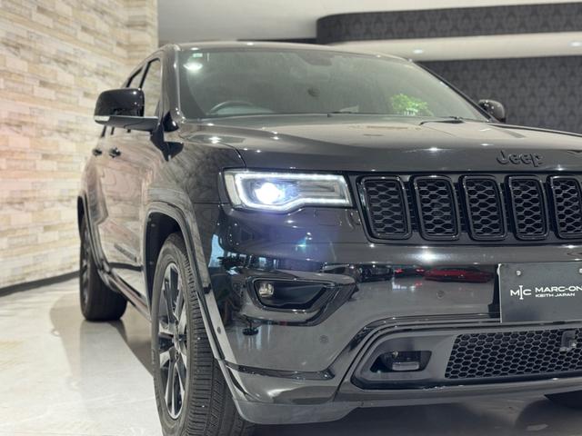ジープ・グランドチェロキー アルティテュード　１年保証付／限定車／Ａｐｐｌｅｃａｒｐｌａｙ／ハーフレザー／シートヒーター／エアサス／ＤＳＲＣ／クルーズコントロール／フルセグ／前後ソナー／フロント＆サイド＆バックカメラ／ＰＵＳＨスタート／純２０ＡＷ（13枚目）
