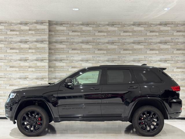 ジープ・グランドチェロキー アルティテュード　１年保証付／限定車／Ａｐｐｌｅｃａｒｐｌａｙ／ハーフレザー／シートヒーター／エアサス／ＤＳＲＣ／クルーズコントロール／フルセグ／前後ソナー／フロント＆サイド＆バックカメラ／ＰＵＳＨスタート／純２０ＡＷ（23枚目）