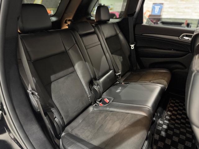 ジープ・グランドチェロキー アルティテュード　１年保証付／限定車／Ａｐｐｌｅｃａｒｐｌａｙ／ハーフレザー／シートヒーター／エアサス／ＤＳＲＣ／クルーズコントロール／フルセグ／前後ソナー／フロント＆サイド＆バックカメラ／ＰＵＳＨスタート／純２０ＡＷ（26枚目）