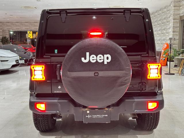 ジープ・ラングラーアンリミテッド サハラ　ローンチエディション　１年保証付／Ｃａｒｐｌａｙ／黒革ヒーター／フルセグ／ステアリングヒーター／ＥＴＣ／ＢＳＭ／前後ソナー／前＆横＆後カメラ／Ｂｌｕｅｔｏｏｔｈ＆ＵＳＢ／フォグライト／ＰＵＳＨスタート／純正１８ｉｎｃｈＡＷ（21枚目）