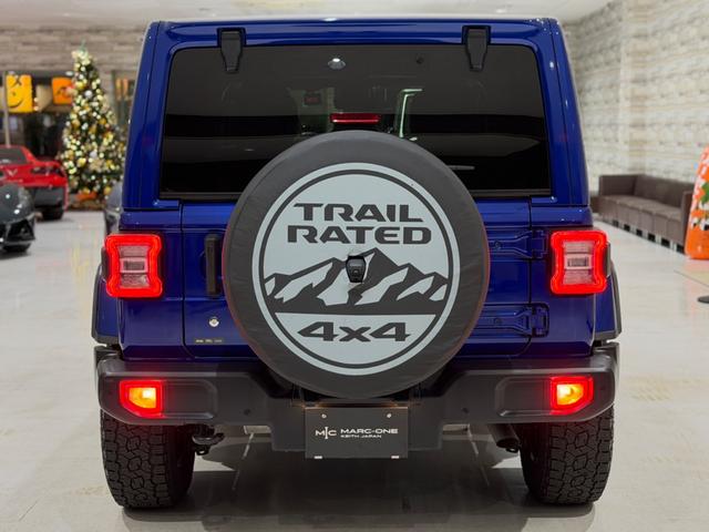 ジープ・ラングラーアンリミテッド サハラ　１年保証付／Ａｐｐｌｅｃａｒｐｌａｙ／黒革シート／シートヒーター付／ＡＣＣ／ＥＴＣ２．０／前後ソナー／ステアリングヒーター／Ｆ＆Ｂカメラ／純正１８ＡＷ（17枚目）