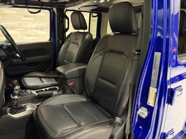 ジープ・ラングラーアンリミテッド サハラ　１年保証付／Ａｐｐｌｅｃａｒｐｌａｙ／黒革シート／シートヒーター付／ＡＣＣ／ＥＴＣ２．０／前後ソナー／ステアリングヒーター／Ｆ＆Ｂカメラ／純正１８ＡＷ（23枚目）