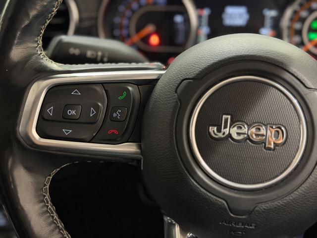 ジープ・ラングラーアンリミテッド サハラ　１年保証付／Ａｐｐｌｅｃａｒｐｌａｙ／黒革シート／シートヒーター付／ＡＣＣ／ＥＴＣ２．０／前後ソナー／ステアリングヒーター／Ｆ＆Ｂカメラ／純正１８ＡＷ（34枚目）