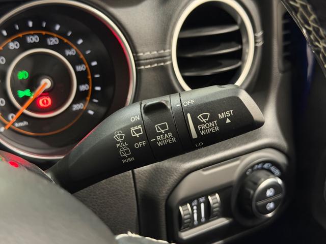ジープ・ラングラーアンリミテッド サハラ　１年保証付／Ａｐｐｌｅｃａｒｐｌａｙ／黒革シート／シートヒーター付／ＡＣＣ／ＥＴＣ２．０／前後ソナー／ステアリングヒーター／Ｆ＆Ｂカメラ／純正１８ＡＷ（37枚目）
