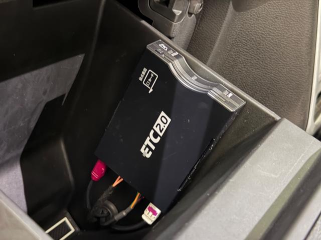 ジープ・ラングラーアンリミテッド サハラ　１年保証付／Ａｐｐｌｅｃａｒｐｌａｙ／黒革シート／シートヒーター付／ＡＣＣ／ＥＴＣ２．０／前後ソナー／ステアリングヒーター／Ｆ＆Ｂカメラ／純正１８ＡＷ（63枚目）