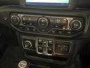 サハラ　１年保証付／正規ディーラー車／ワンオーナー／Ｃａｒｐｌａｙ／黒革ヒーター／ステアリングヒーター／Ｂｌｕｅｔｏｏｔｈ＆ＵＳＢ／ＥＴＣ／ＢＳＭ／フルセグ／前後ソナー／前＆横＆後カメラ／純正１８ｉｎｃｈＡＷ（48枚目）