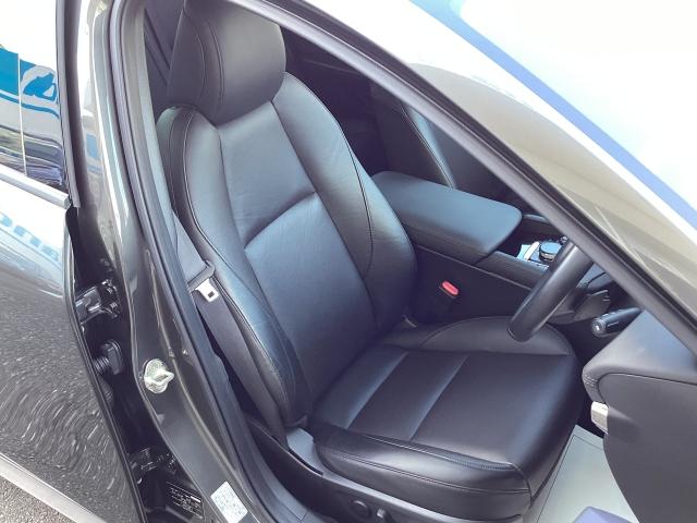 ＭＡＺＤＡ３セダン １．８　ＸＤ　Ｌパッケージ　地デジ　Ｂカメラ　ワンオーナー　ＡＬＨ　ＭＲＣＣ　パーキングセンサー　車線逸脱警報装置　レーンキープアシスト　本革パワーシート　シートヒーター　２カメラドラレコ　Ｂｌｕｅｔｏｏｔｈ　オートライト　アド（4枚目）