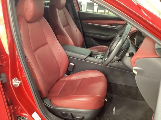 ＭＡＺＤＡ３ファストバック １．８　ＸＤ　バーガンディ　セレクション　地デジ　３６０°モニター　ワンオーナー　ＡＬＨ　ＭＲＣＣ　パーキングセンサー　本革パワーシート　シートヒーター　２カメラドラレコ　Ｂｌｕｅｔｏｏｔｈ　レーンキープアシスト　レーンアシスト　誤発進抑制（7枚目）