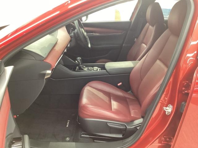 ＭＡＺＤＡ３ファストバック １．８　ＸＤ　バーガンディ　セレクション　地デジ　３６０°モニター　ワンオーナー　ＡＬＨ　ＭＲＣＣ　パーキングセンサー　本革パワーシート　シートヒーター　２カメラドラレコ　Ｂｌｕｅｔｏｏｔｈ　レーンキープアシスト　レーンアシスト　誤発進抑制（9枚目）