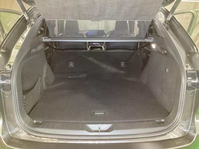 CX-60 3.3 XD エクスクルーシブ モード 地デジ BOSE サンルーフ ワンオーナー ALH MRCC パーキングセンサー 電動リアゲート 本革パワーシート シートベンチレーション Bluetooth 衝突軽減 LED フルセグTV USB(12枚目)