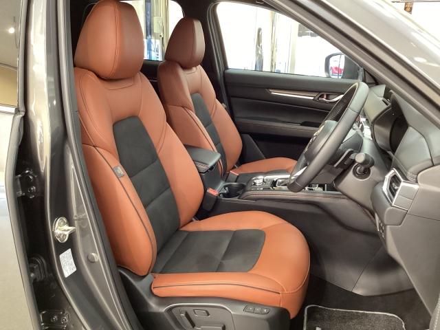 ＣＸ－５ ２．２　ＸＤ　レトロスポーツエディション　４ＷＤ　地デジ　３６０°モニター　試乗車　ＡＬＨ　ＭＲＣＣ　パーキングセンサー　電動リアゲート　パワーシート　シートヒーター　レーンキープアシスト　Ｂｌｕｅｔｏｏｔｈ　エアバック　フルオートエアコン　パワステ（7枚目）