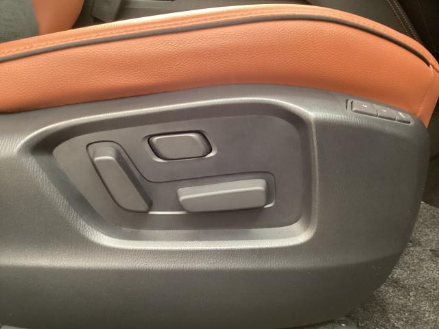 ＣＸ－５ ２．２　ＸＤ　レトロスポーツエディション　４ＷＤ　地デジ　３６０°モニター　試乗車　ＡＬＨ　ＭＲＣＣ　パーキングセンサー　電動リアゲート　パワーシート　シートヒーター　レーンキープアシスト　Ｂｌｕｅｔｏｏｔｈ　エアバック　フルオートエアコン　パワステ（8枚目）