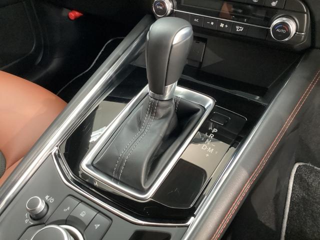 ＣＸ－５ ２．２　ＸＤ　レトロスポーツエディション　４ＷＤ　地デジ　３６０°モニター　試乗車　ＡＬＨ　ＭＲＣＣ　パーキングセンサー　電動リアゲート　パワーシート　シートヒーター　レーンキープアシスト　Ｂｌｕｅｔｏｏｔｈ　エアバック　フルオートエアコン　パワステ（20枚目）