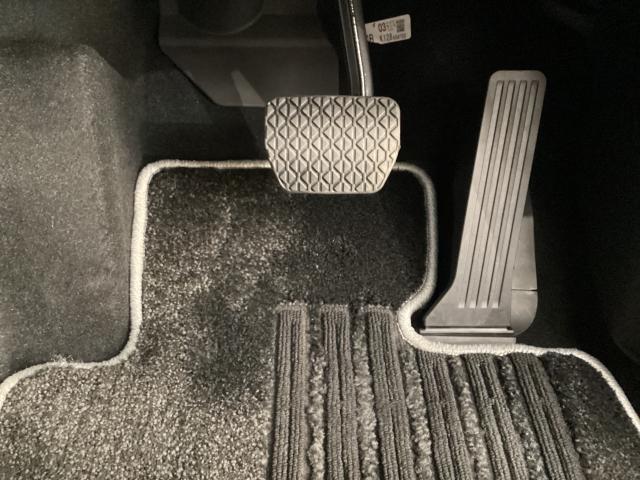 ＣＸ－５ ２．２　ＸＤ　レトロスポーツエディション　４ＷＤ　地デジ　３６０°モニター　試乗車　ＡＬＨ　ＭＲＣＣ　パーキングセンサー　電動リアゲート　パワーシート　シートヒーター　レーンキープアシスト　Ｂｌｕｅｔｏｏｔｈ　エアバック　フルオートエアコン　パワステ（32枚目）