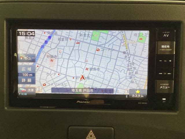 フルセグメモリーナビ付き！今まで行った事の無い所へのドライブでも安心です。