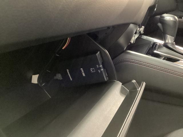 ＣＸ－８ ２．２　ＸＤ　ブラックトーン　エディション　４ＷＤ　地デジ　ＢＯＳＥ　３６０°モニター　ワンオーナー　ＡＬＨ　ＭＲＣＣ　パーキングセンサー　電動リアゲート　レーンキープアシスト　パワーシート　シートヒーター　Ｂｌｕｅｔｏｏｔｈ　３６０ビュー　１オーナー（25枚目）