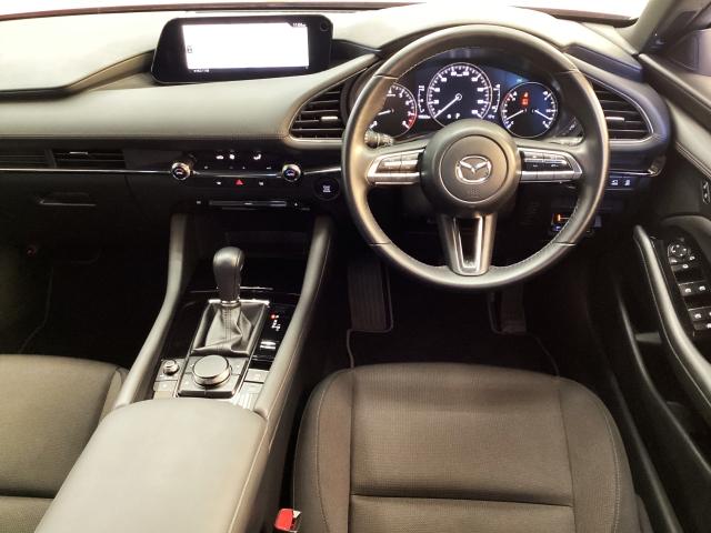 ＭＡＺＤＡ３ファストバック ２．０　２０Ｓ　プロアクティブ　地デジ　３６０°モニター　ワンオーナー　ＡＬＨ　ＭＲＣＣ　パーキングセンサー　レーンキープアシスト　２カメラドラレコ　Ｂｌｕｅｔｏｏｔｈ　アドバンストキーレス　アラウンドビューモニター　ＤＶＤ　地デジ（3枚目）