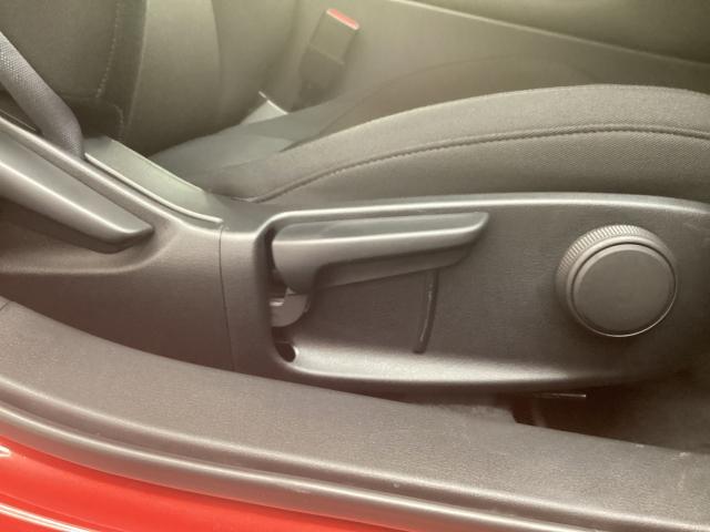 ＭＡＺＤＡ３ファストバック ２．０　２０Ｓ　プロアクティブ　地デジ　３６０°モニター　ワンオーナー　ＡＬＨ　ＭＲＣＣ　パーキングセンサー　レーンキープアシスト　２カメラドラレコ　Ｂｌｕｅｔｏｏｔｈ　アドバンストキーレス　アラウンドビューモニター　ＤＶＤ　地デジ（9枚目）