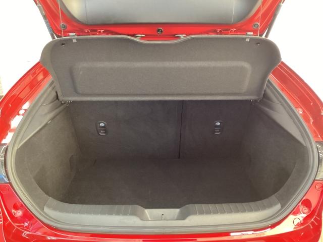 ＭＡＺＤＡ３ファストバック ２．０　２０Ｓ　プロアクティブ　地デジ　３６０°モニター　ワンオーナー　ＡＬＨ　ＭＲＣＣ　パーキングセンサー　レーンキープアシスト　２カメラドラレコ　Ｂｌｕｅｔｏｏｔｈ　アドバンストキーレス　アラウンドビューモニター　ＤＶＤ　地デジ（12枚目）