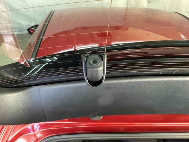 ＭＡＺＤＡ３ファストバック ２．０　２０Ｓ　プロアクティブ　地デジ　３６０°モニター　ワンオーナー　ＡＬＨ　ＭＲＣＣ　パーキングセンサー　レーンキープアシスト　２カメラドラレコ　Ｂｌｕｅｔｏｏｔｈ　アドバンストキーレス　アラウンドビューモニター　ＤＶＤ　地デジ（27枚目）