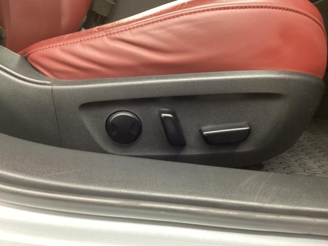 ＭＡＺＤＡ３ファストバック ２．０　Ｘ　バーガンディ　セレクション　４ＷＤ　地デジ　ＢＯＳＥ　３６０°モニター　ＡＬＨ　ＭＲＣＣ　パーキングセンサー　本革パワーシート　シートヒーター　２カメラドラレコ　Ｂｌｕｅｔｏｏｔｈ　革　３６０°カメラ　オートライト　ＬＥＤヘッドランプ（8枚目）