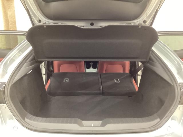 ＭＡＺＤＡ３ファストバック ２．０　Ｘ　バーガンディ　セレクション　４ＷＤ　地デジ　ＢＯＳＥ　３６０°モニター　ＡＬＨ　ＭＲＣＣ　パーキングセンサー　本革パワーシート　シートヒーター　２カメラドラレコ　Ｂｌｕｅｔｏｏｔｈ　革　３６０°カメラ　オートライト　ＬＥＤヘッドランプ（12枚目）