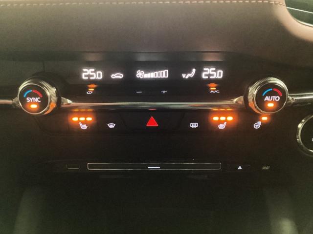 ＭＡＺＤＡ３ファストバック ２．０　Ｘ　バーガンディ　セレクション　４ＷＤ　地デジ　ＢＯＳＥ　３６０°モニター　ＡＬＨ　ＭＲＣＣ　パーキングセンサー　本革パワーシート　シートヒーター　２カメラドラレコ　Ｂｌｕｅｔｏｏｔｈ　革　３６０°カメラ　オートライト　ＬＥＤヘッドランプ（19枚目）