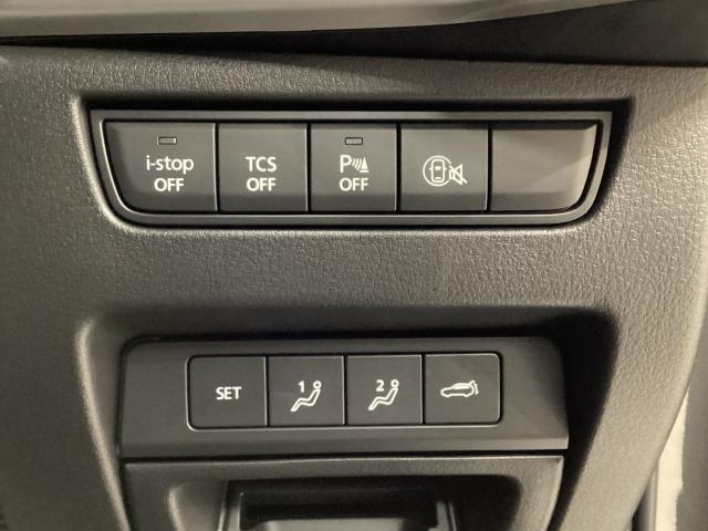 ���S���u�̃X�C�b�`�͉^�]�ȃp�l���E���ɏW�񂳂�Ă��܂��B�C�ӂŐ؂�ւ��\�Ȃ��ߏ󋵂ɍ��킹�Ă��g�����������B