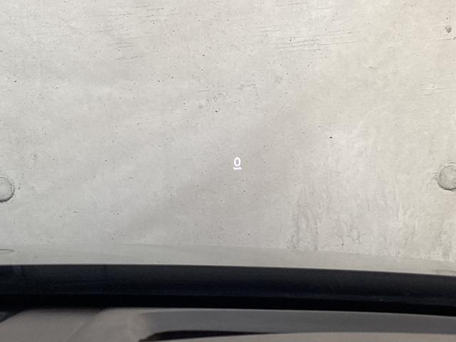 �ԑ��Ȃǂ�\�����Ă����A�N�e�B�u�E�h���C�r���O�E�f�B�X�v���C�B������œ_���߂����Ȃ��ς݁A�C�����悭���S�ɉ^�]���y���߂܂��B