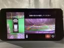 狭い場所での駐車やすれ違いなどでより的確な運転操作に役立つ３６０°ビューモニターが装備されています。