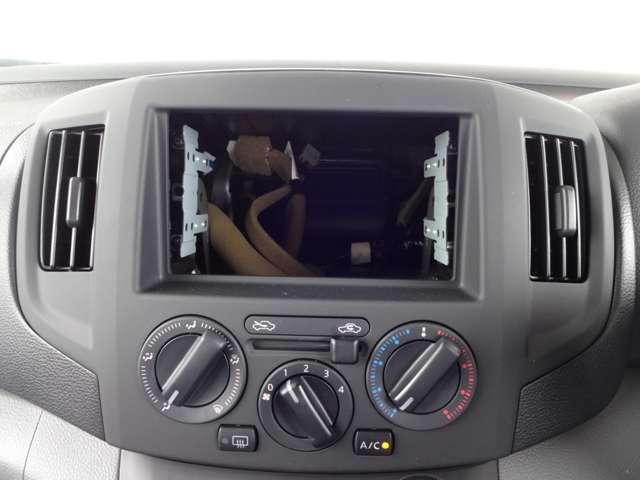 ＮＶ２００バネットバン １．６　ＤＸ　オーディオレス・アイドリングストップ・走（7枚目）
