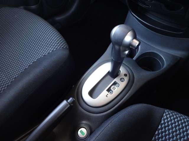 ノート １．２　Ｘ　ＤＩＧ－Ｓ　エマージェンシーブレーキ　パッケージ　メモリーナビ・エマージェンシブレーキ・横（8枚目）