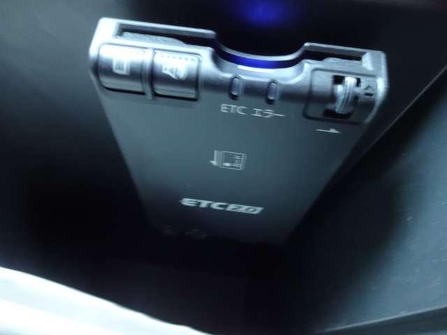 ノート 1.2 e-POWER NISMO 雹害車・メモリーナビ・アラウンドビューモ(6枚目)