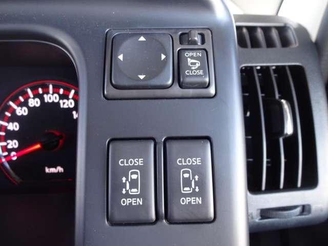 セレナ ２．０　ハイウェイスター　Ｖセレクション　メモリーナビ・バックビューモニター・ＥＴＣ（8枚目）