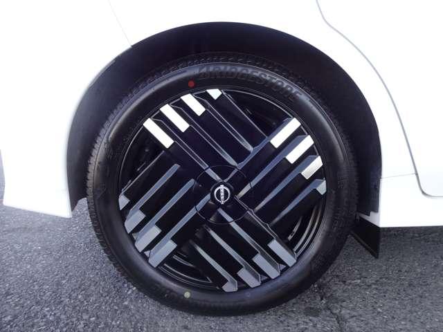 オーラ 1.2 G FOUR 4WD 当社試乗車UP・日産コネクトナビ・アラウン(23枚目)