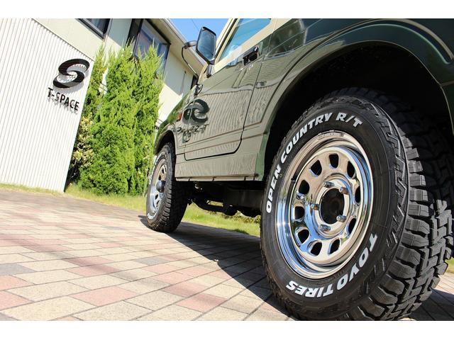 ジムニー(スズキ)ランドベンチャー JA22最終2型 レトロスタイル