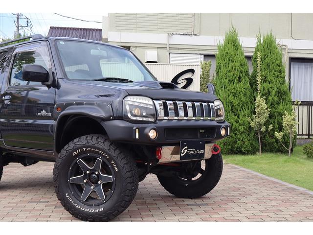 ジムニー ランドベンチャー　ユーザー様買取車　特別仕様車　ＭＡＲＶＩＮショートバンパー　ＤＩＲＴ－ＸＣ１６ＡＷ　ＲＰＧリフトアップ　ＷｉｒｕｓＷｉｎマフラー　ＢＡＤフェイスヘッドライト　ＬＥＤサンダーテール　ＳｔｒａｄａナビＴＶ（64枚目）