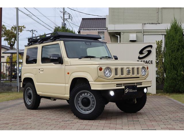 ジムニー ＸＣ　ワンオーナー禁煙車　スズキセーフティサポート　ＤＡＭＤ．リトルｂ前後バンパー　ＤＥＡＮ１６インチＡＷ　ＧＥＯＬＡＮＤＡＲ．Ｍ／Ｔタイヤ　ルーフラック　メモリーナビフルセグＢカメラ　レザー調シートカバー（3枚目）