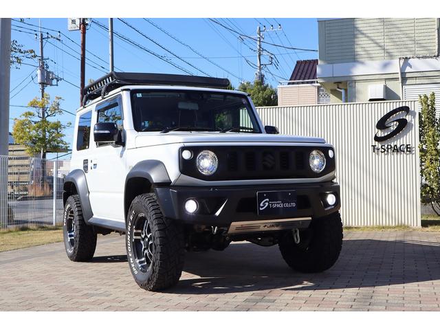 ジムニーシエラ ＪＣ　ＪＡＯＳスポーツカウル　スキッドプレート　丸型ＬＥＤテール　ＢＡＴＴＬＥＺマフラー　ＭＫＷ１６インチＡＷ　ＯＰＥＮＣＯＵＮＴＲＹ．Ｒ／Ｔタイヤ　ＣＡＮＵＳリフトアップ車高調　　ルーフラック　リアラダー（7枚目）