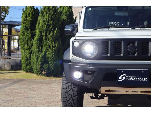 ジムニーシエラ ＪＣ　ＪＡＯＳスポーツカウル　スキッドプレート　丸型ＬＥＤテール　ＢＡＴＴＬＥＺマフラー　ＭＫＷ１６インチＡＷ　ＯＰＥＮＣＯＵＮＴＲＹ．Ｒ／Ｔタイヤ　ＣＡＮＵＳリフトアップ車高調　　ルーフラック　リアラダー（9枚目）