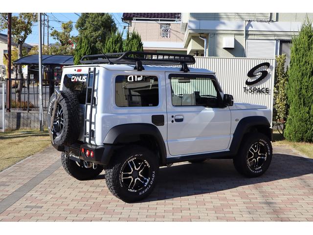 ジムニーシエラ ＪＣ　ＪＡＯＳスポーツカウル　スキッドプレート　丸型ＬＥＤテール　ＢＡＴＴＬＥＺマフラー　ＭＫＷ１６インチＡＷ　ＯＰＥＮＣＯＵＮＴＲＹ．Ｒ／Ｔタイヤ　ＣＡＮＵＳリフトアップ車高調　　ルーフラック　リアラダー（64枚目）