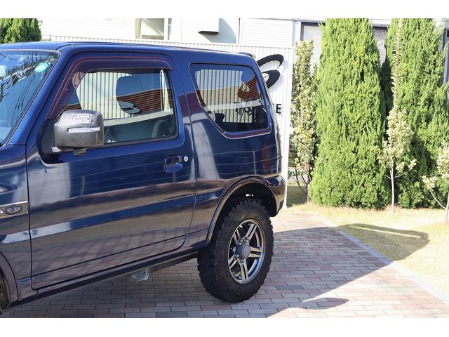 ジムニー ランドベンチャー　ＪＢ２３最終１０型　特別仕様車　ＭｏｎｓｔｅｒＳｐｏｒｔ前後バンパー　リフトアップ　前置インタークーラー　ＦＵＪＩＴＳＵＢＯマフラー　純正１６ＡＷ　ＧＥＯＬＡＮＤＡＲ．Ｍ／Ｔタイヤ　ナビＴＶＢカメラ（5枚目）