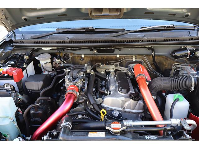 ジムニー ランドベンチャー　ＪＢ２３最終１０型　特別仕様車　ＭｏｎｓｔｅｒＳｐｏｒｔ前後バンパー　リフトアップ　前置インタークーラー　ＦＵＪＩＴＳＵＢＯマフラー　純正１６ＡＷ　ＧＥＯＬＡＮＤＡＲ．Ｍ／Ｔタイヤ　ナビＴＶＢカメラ（19枚目）