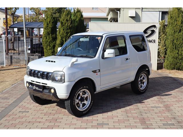 ジムニー ランドベンチャー　最終１０型　特別仕様車　モンスタースポーツ２０ｍｍリフトアップキット　Ｗｅｄｓ１６ＡＷ　ＧＥＯＬＡＮＤＡＲ．Ａ／Ｔタイヤ　背面ハードカバー　メッキグリル＆ガーニッシュ　ＨＤＤナビフルセグ　禁煙車（4枚目）