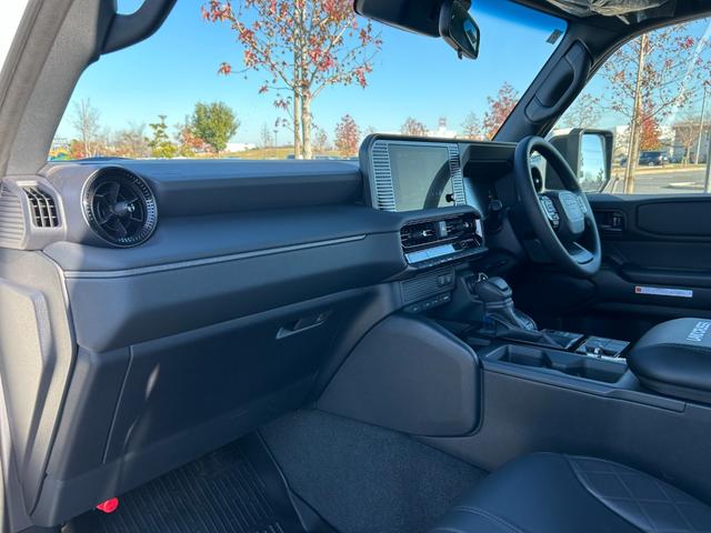 ランドクルーザー250 GX ディーゼルターボ 記録簿 運転支援 レーダークルコン コーナーセンサー 純正ディスプレイオーディオ・TV・HDMI 全周囲カメラ ナノイーエアコン 純正フロアマット トノカバー BSM ETC2.0(17枚目)