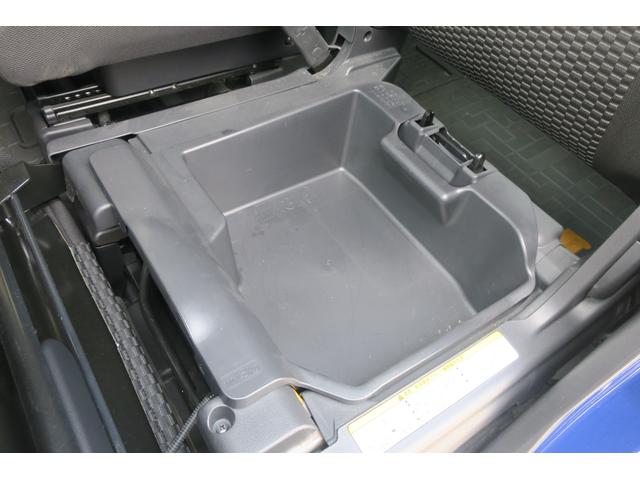 L レジャーエディションSAIII スマートキー プッシュスタート ETC 両側パワースライドドア 衝突軽減ブレーキ 車線逸脱警告 クリアランスソナー Bluetooth対応 CD AM/FMチューナー オートハイビーム オートライト(31枚目)